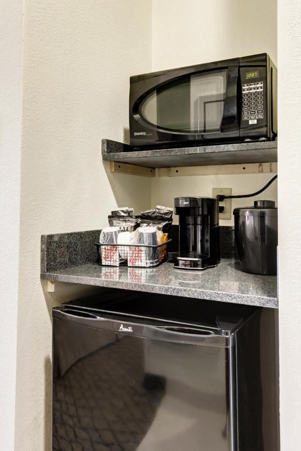 Holiday Inn Express And Suites Sikeston By Ihg Esterno foto